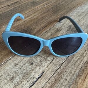 Stylish‎ gray Cat-Eye Sunglasses